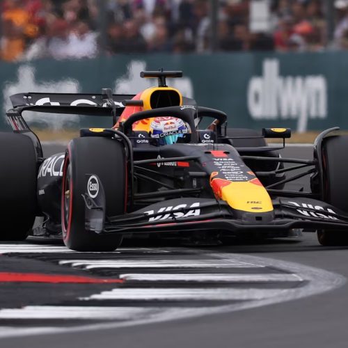 Verstappen domina classificação em Silverstone e conquista pole com autoridade