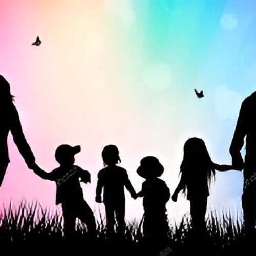 O papel da família na saúde mental é fundamental desde os primeiros anos de vida. A família é o primeiro ambiente de afeto, convivência e aprendizado emocional para a criança.